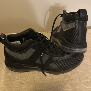 Lebron X John Elliot